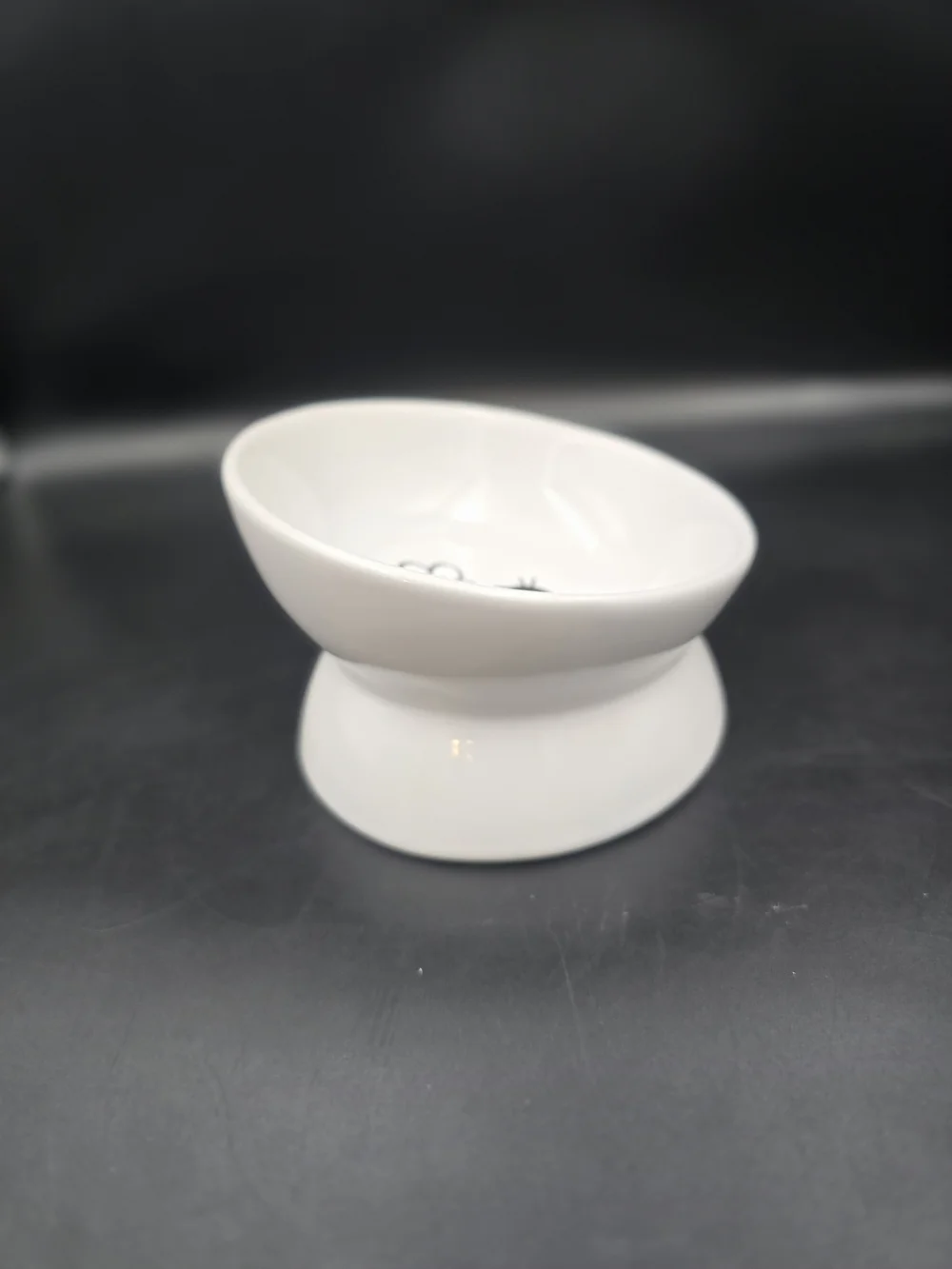 Ceramic Cat Food Bowl - White with 'Yummy!' Design